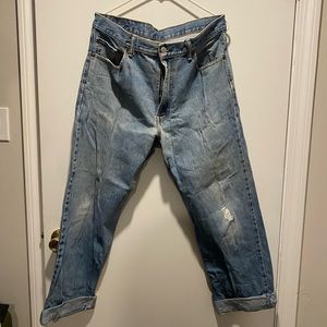 VINTAGE LEVIS men’s- straight leg with light distressing